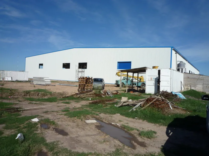 Edificio prefabricado del metal del taller del metal del edificio de poste del haz de la caja de acero de alta resistencia Q355b